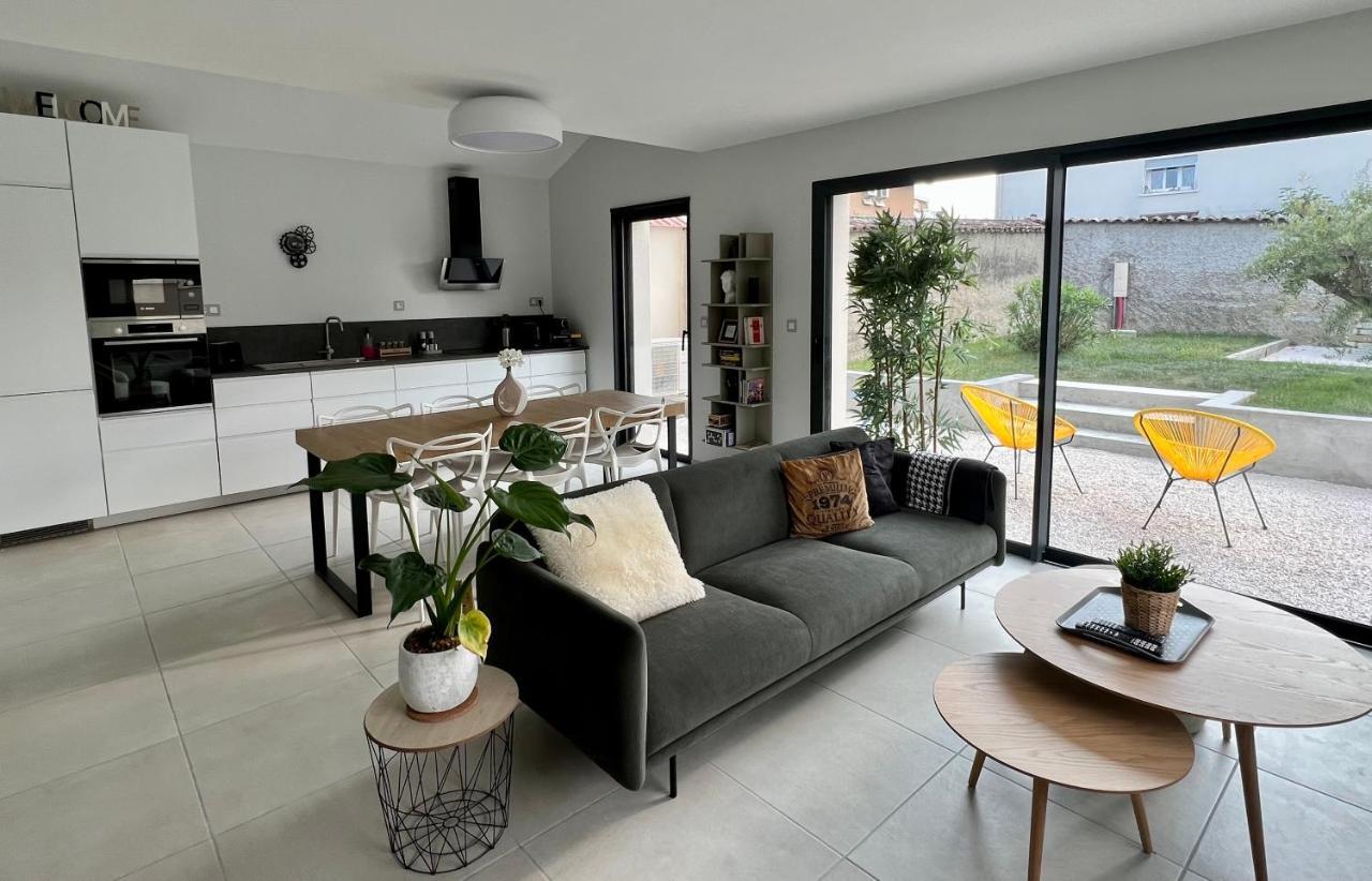 Villa Gaia - 2 Suites Lits King Size Et Salles De Bain Privatives - Parking Prive - 10 Minutes Eurexpo - Aeroport - Groupama Stadium Genas Exteriör bild